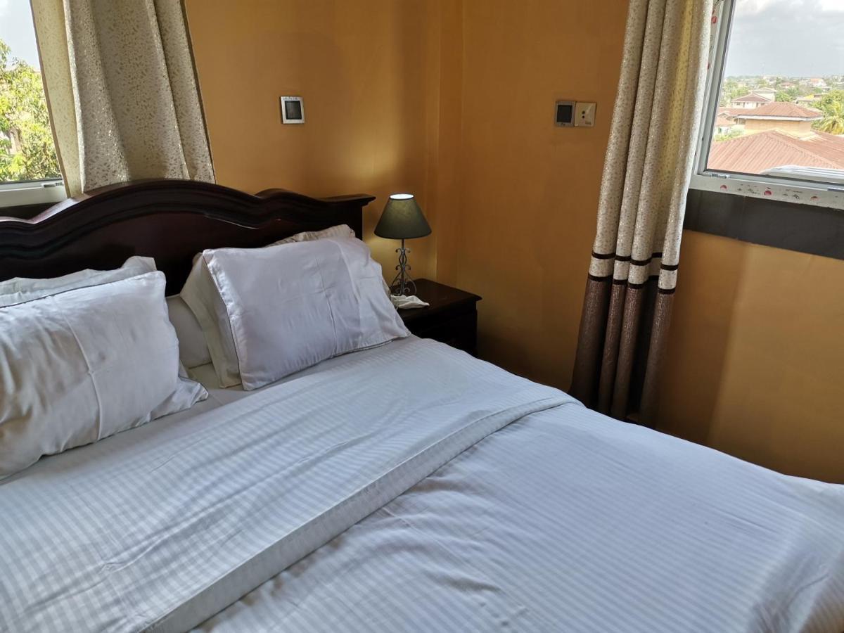 Residence Hoteliere Mb-202 C Douala Kültér fotó