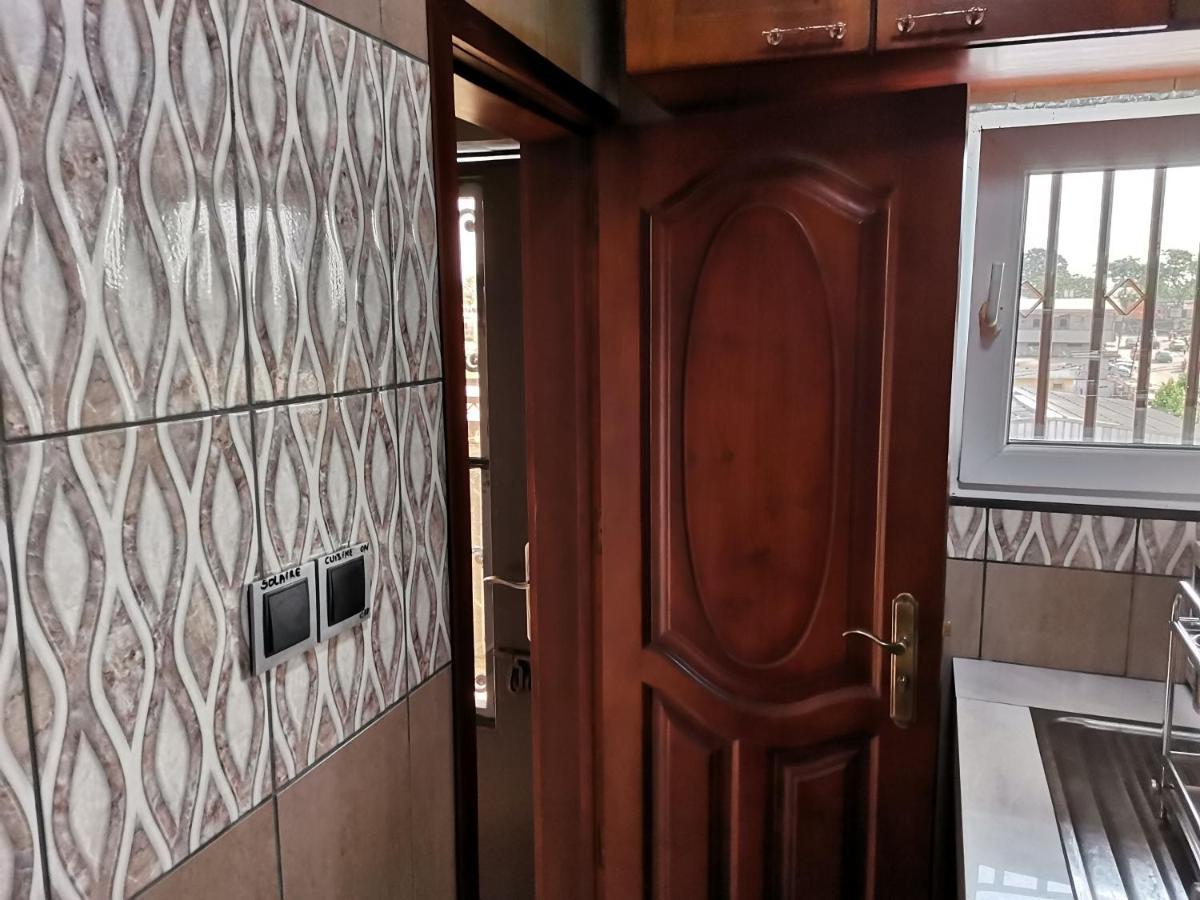Residence Hoteliere Mb-202 C Douala Kültér fotó