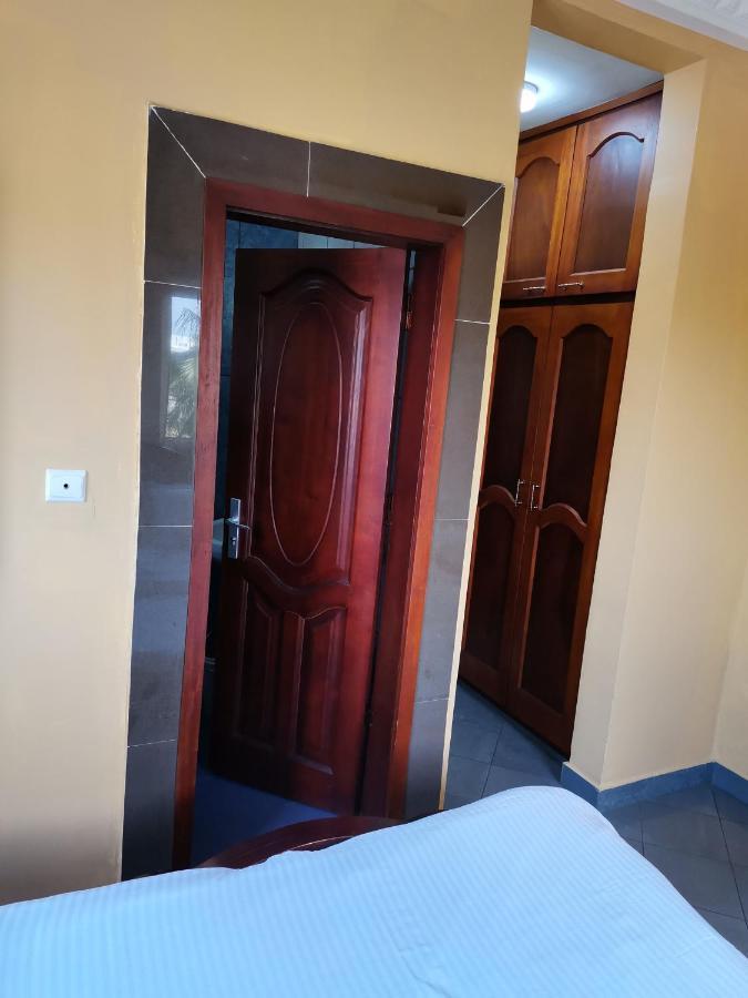 Residence Hoteliere Mb-202 C Douala Kültér fotó