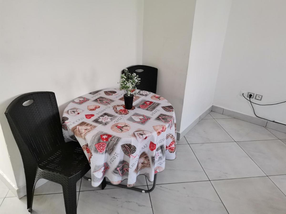 Residence Hoteliere Mb-202 C Douala Kültér fotó