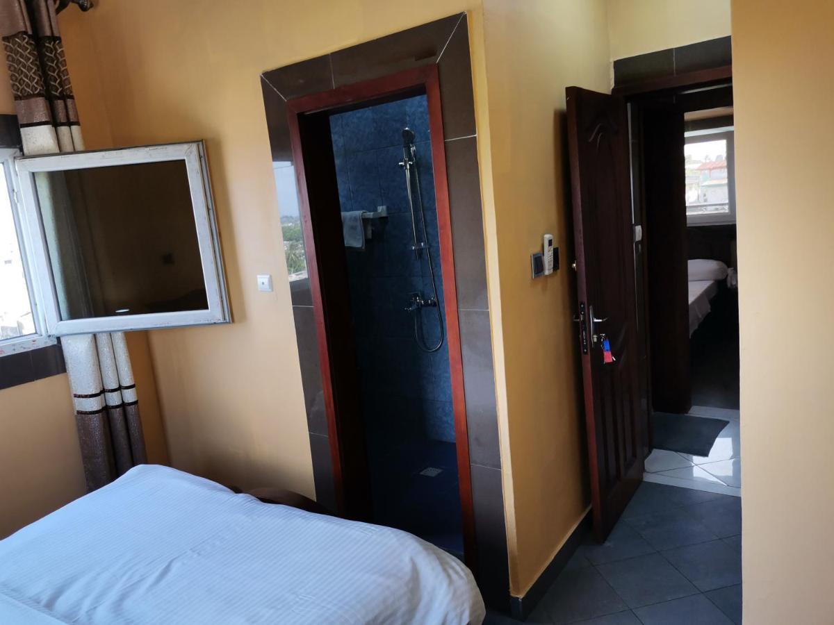 Residence Hoteliere Mb-202 C Douala Kültér fotó
